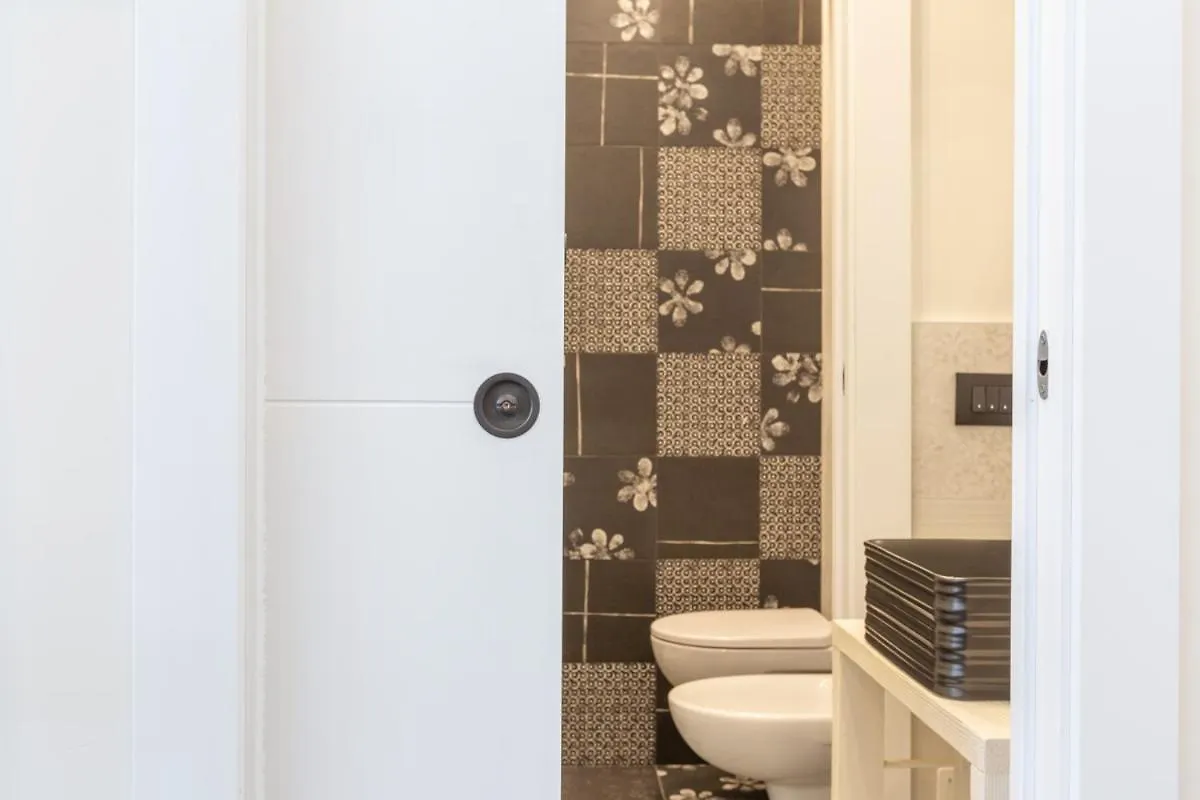 1Fo6 Navigli-Duomo Luxury Apartment Milan 0*,